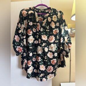 Torrid Black Floral Blouse with Pink and Cream Accents Harper 1X 3/4 Sleeve